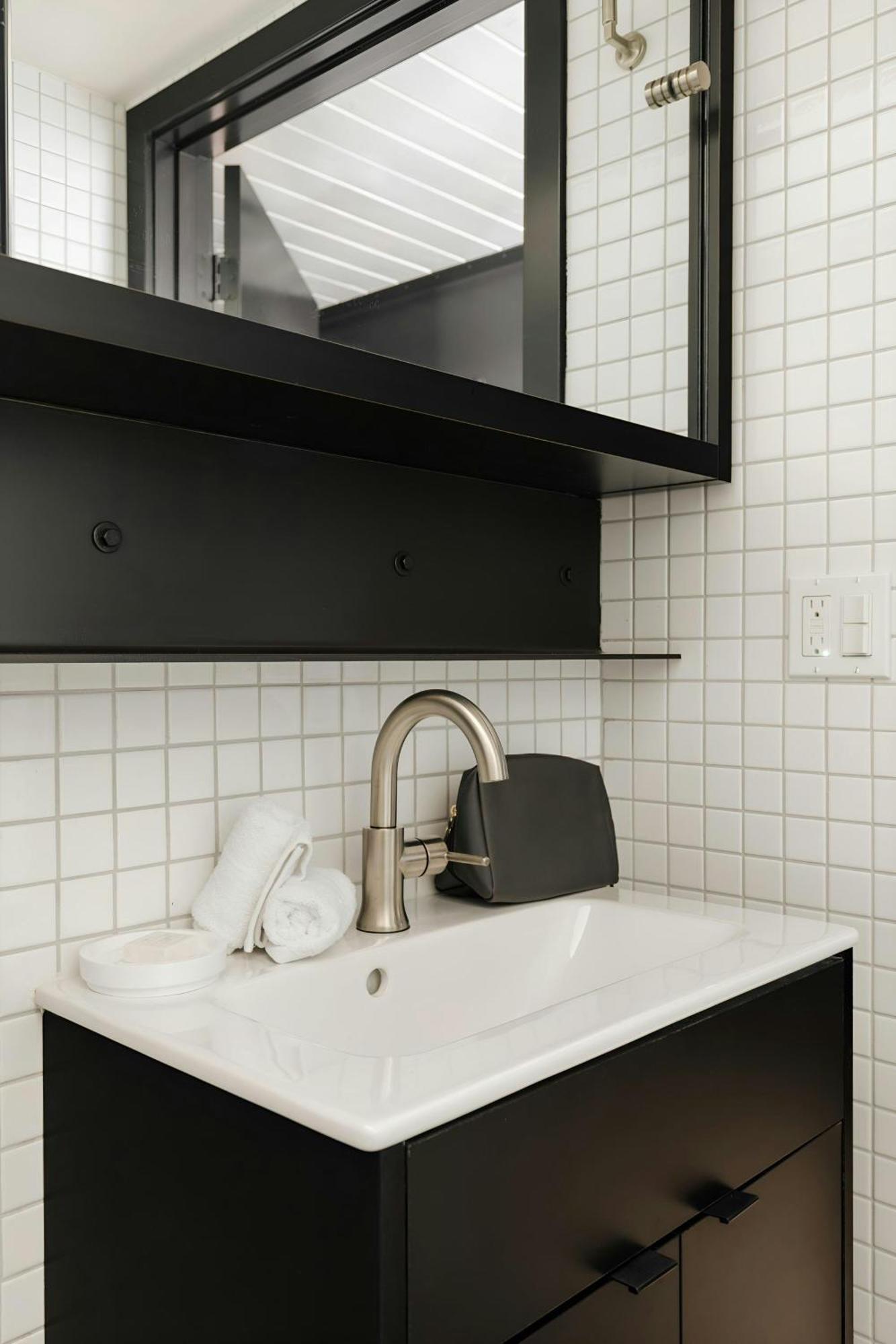 Hotel Sonder By Marriott Bonvoy Railspur Pioneer Square